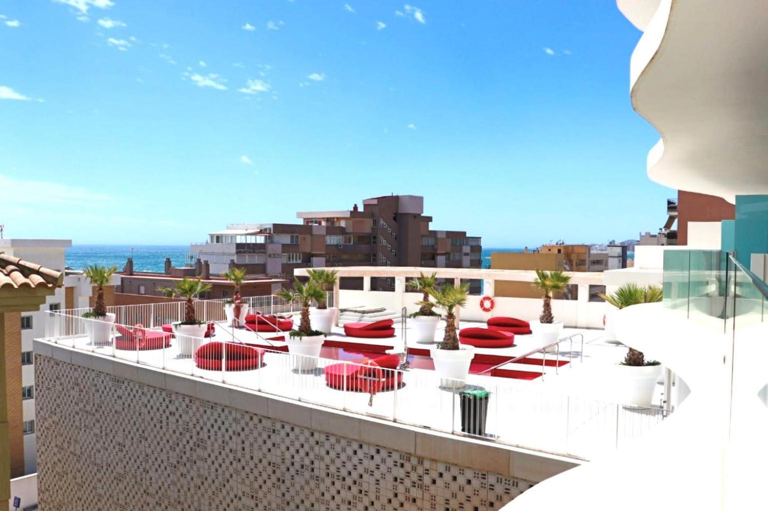 Fantastic Apartment In The Wave Just Steps From Carvajal Beach - Pool And Free Parking Fuengirola Exterior photo