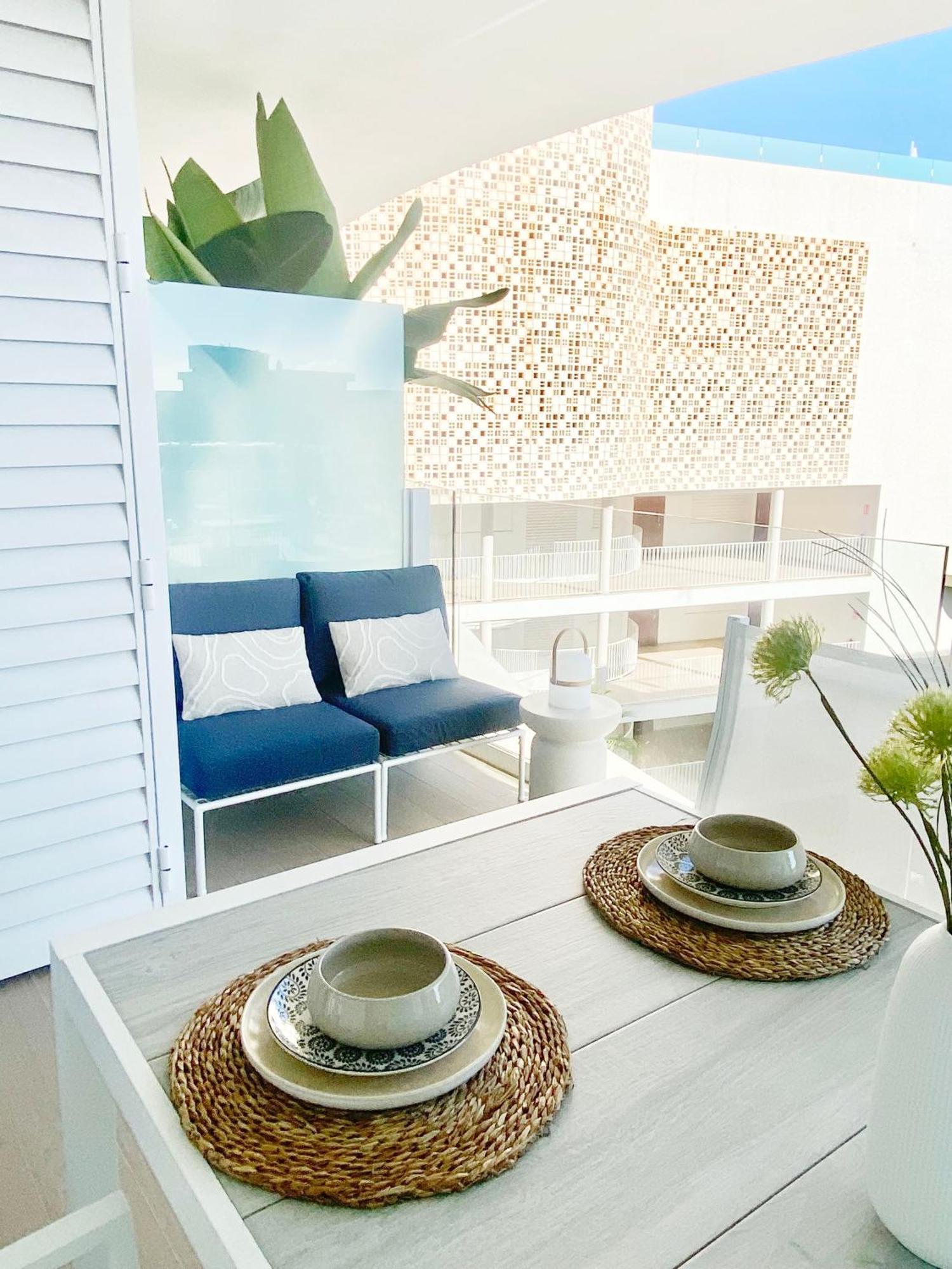 Fantastic Apartment In The Wave Just Steps From Carvajal Beach - Pool And Free Parking Fuengirola Exterior photo